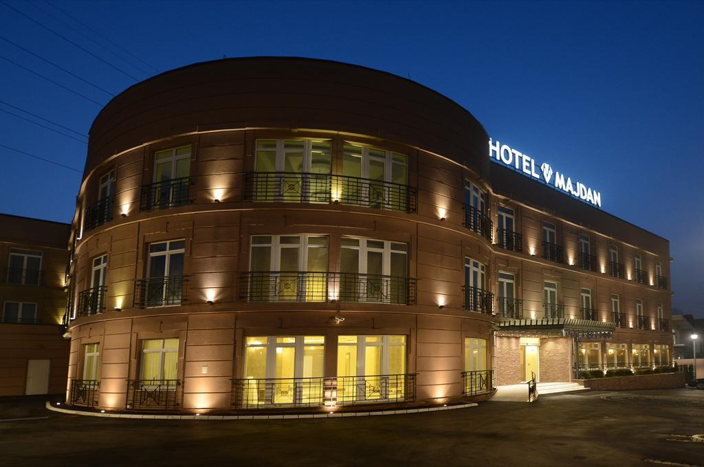 Hotel Majdan Белград Екстериор снимка
