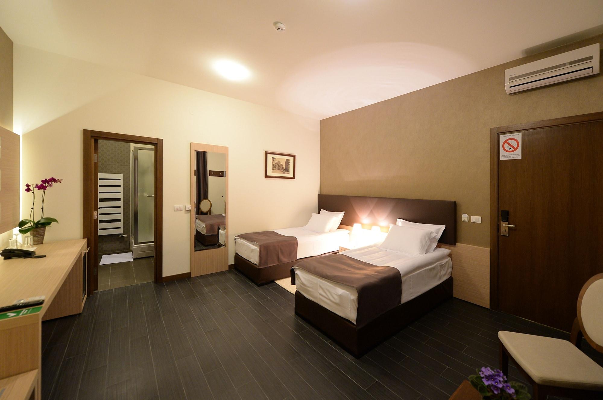Hotel Majdan Белград Екстериор снимка