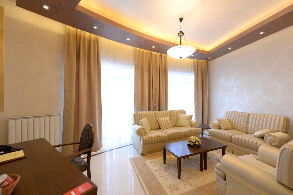Hotel Majdan Белград Екстериор снимка